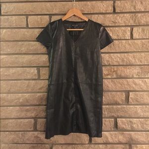 Faux Leather Mini 👗